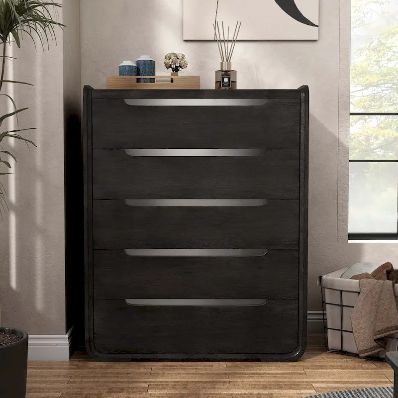 Commode moderne à 5 tiroirs Addeso en bois massif de Furniture of America