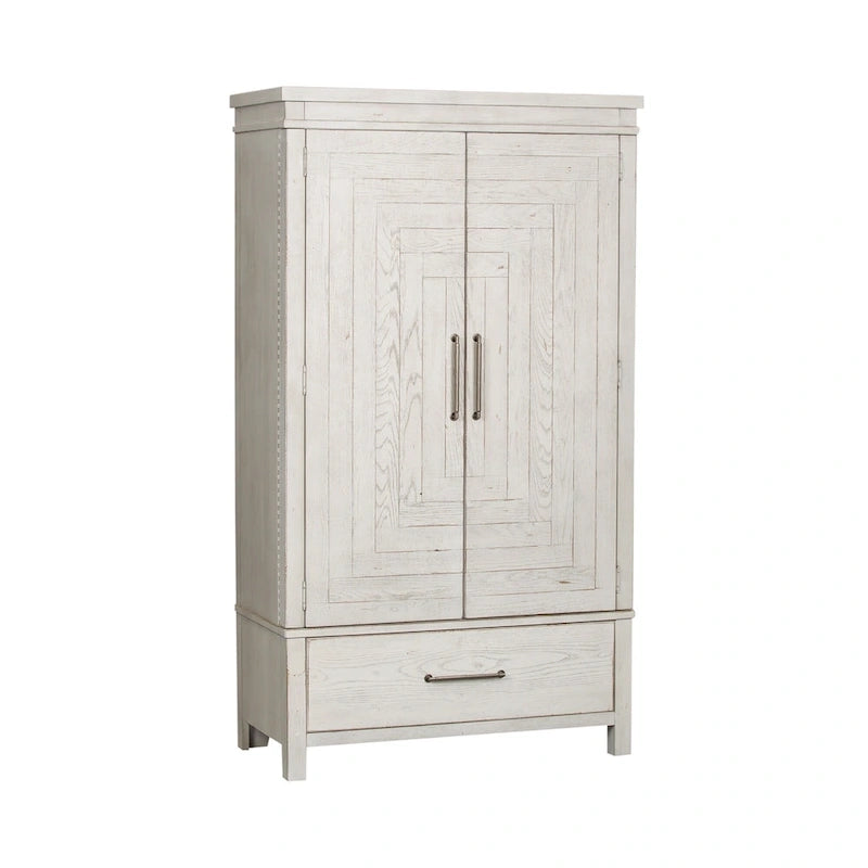 Armoire blanche patinée style ferme moderne, chinée aux puces